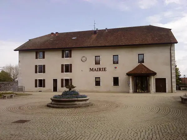 Monte Escalier Domicile Installation Monte escalier Prévessin-Moëns