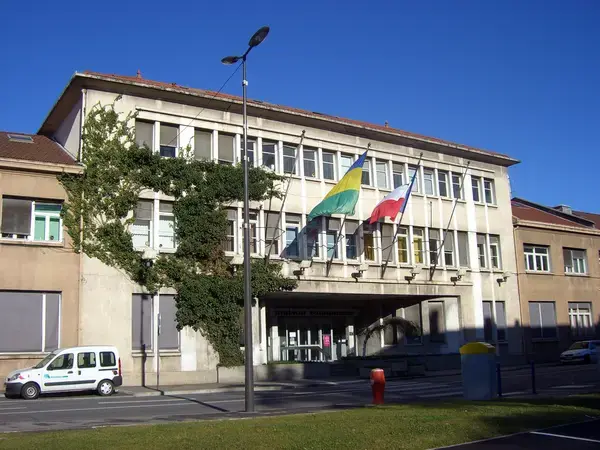 Monte Escalier Domicile Installation Monte escalier Saint-Martin-d'Hères